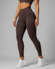 URBX Seamless Scrunch High-Waist Leggings Dark Chocolate - Front angle view